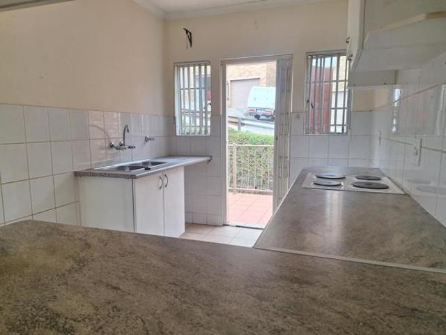 2 Bedroom Apartment in Helderkruin