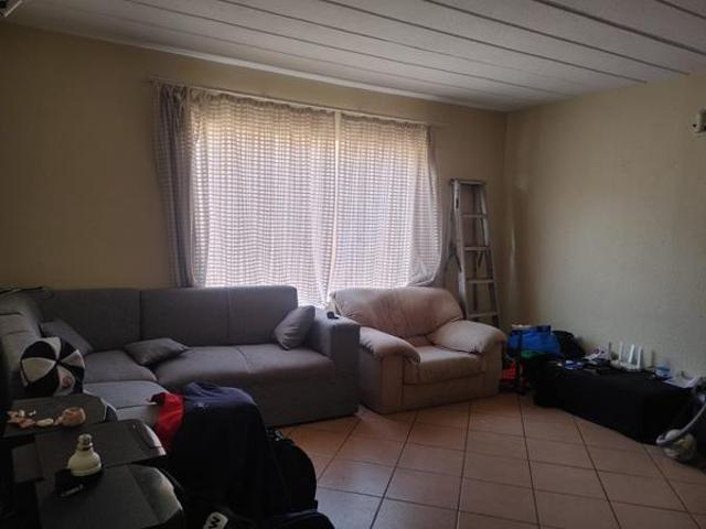 2 Bedroom Apartment in Helderkruin