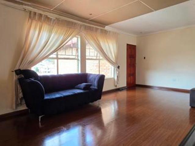 2 Bedroom Apartment in Helderkruin