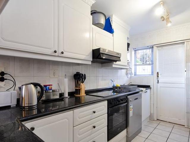 2 Bedroom Apartment in Heldervue