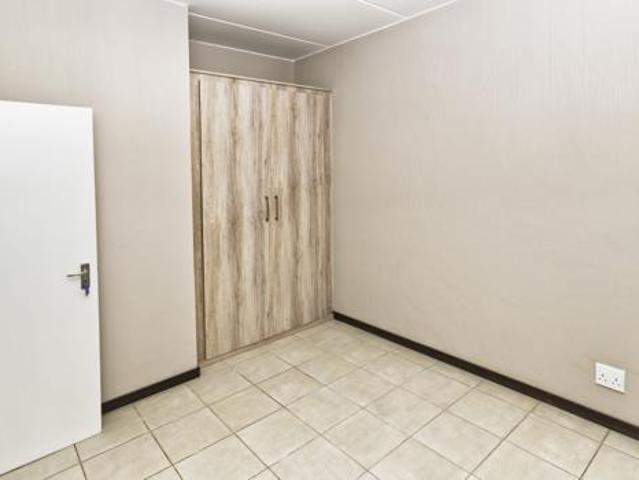 2 Bedroom Apartment in Helderwyk