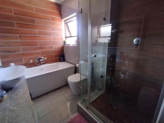 2 Bedroom Apartment in Helderwyk
