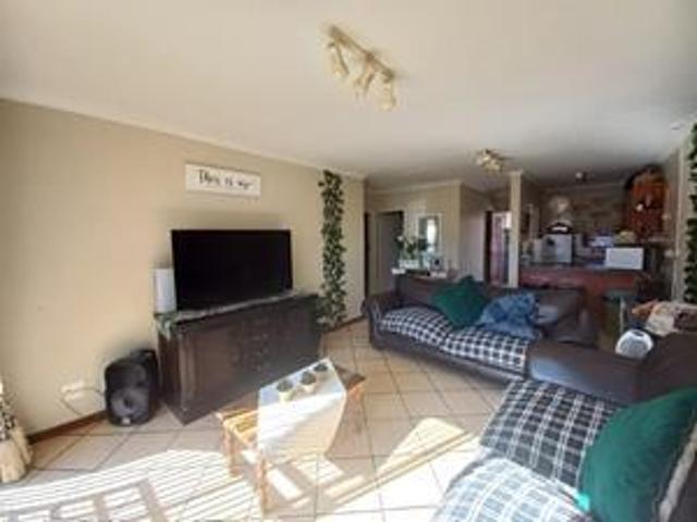 2 Bedroom Apartment in Hennopspark