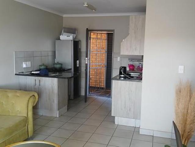 2 Bedroom Apartment in Heuweloord