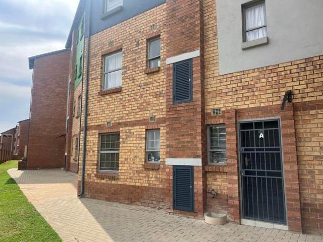 2 Bedroom Apartment in Heuweloord