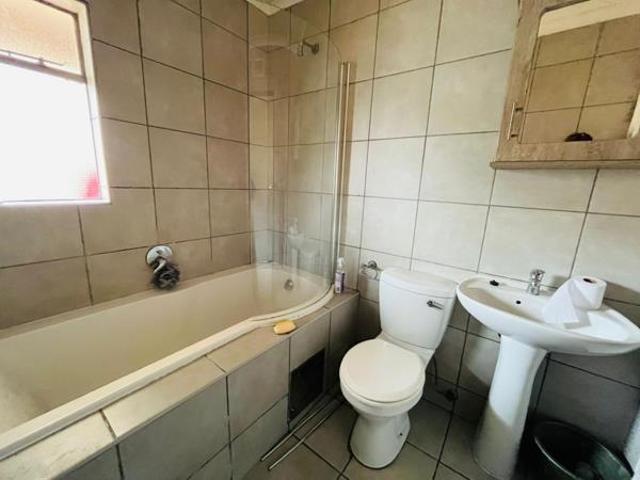 2 Bedroom Apartment in Heuweloord