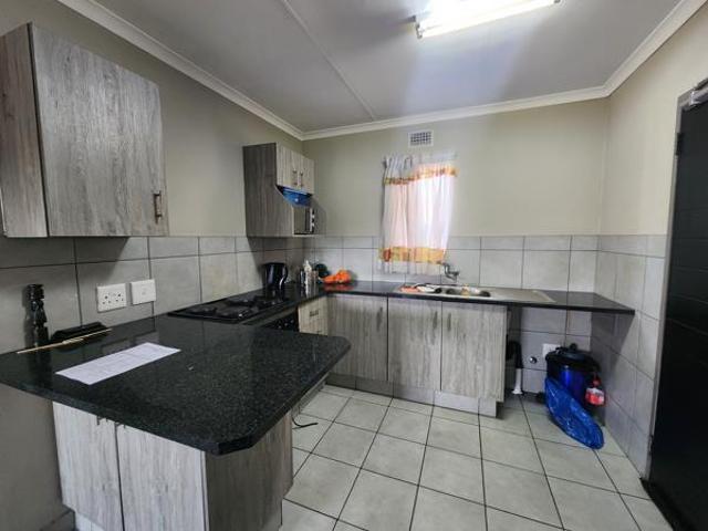 2 Bedroom Apartment in Heuweloord