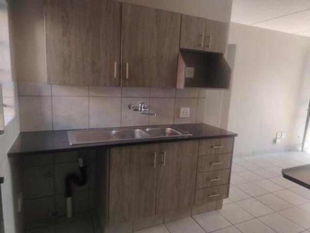 2 Bedroom Apartment in Heuweloord