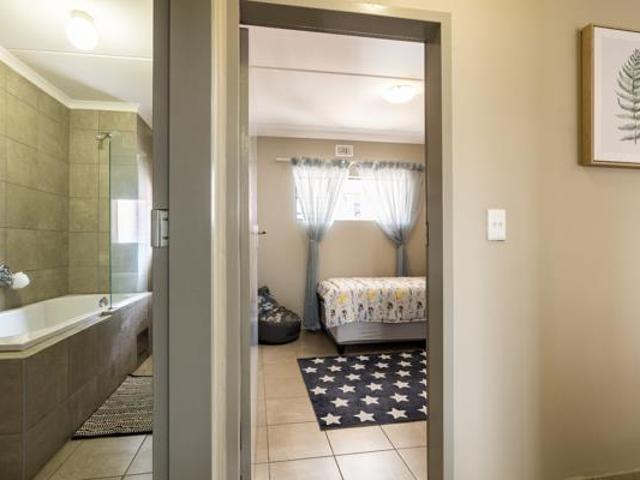 2 Bedroom Apartment in Heuweloord