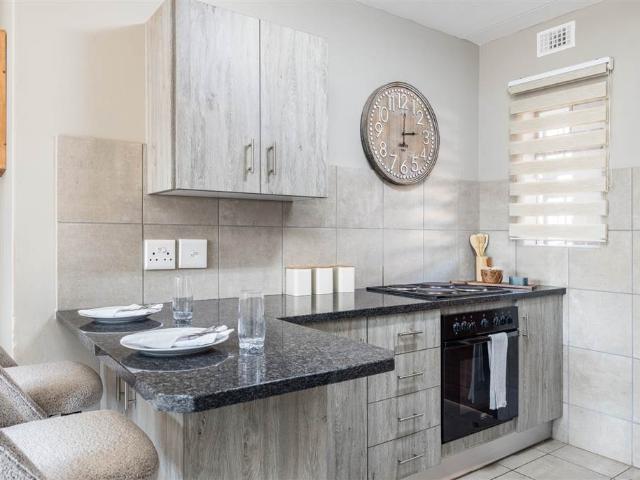2 Bedroom Apartment in Heuweloord