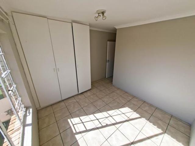 2 Bedroom Apartment in Heuwelsig Estate