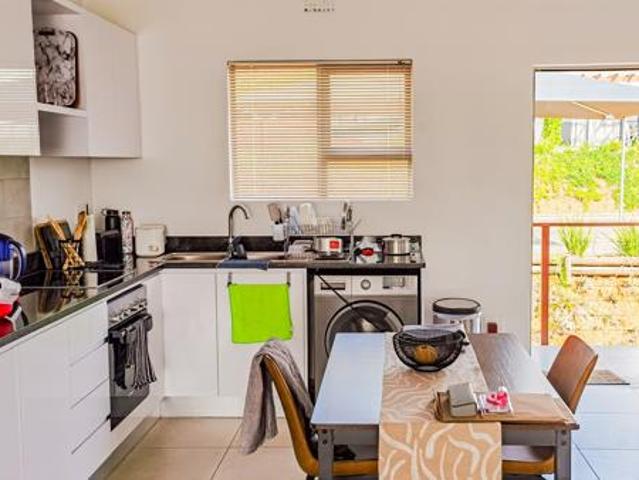 2 Bedroom Apartment in Hilton