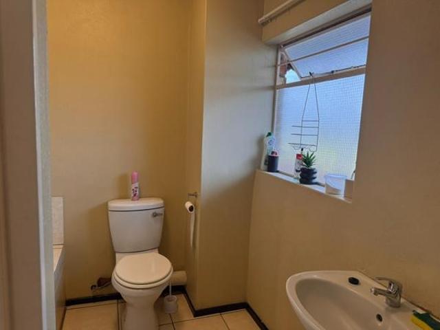 2 Bedroom Apartment in Honey Park