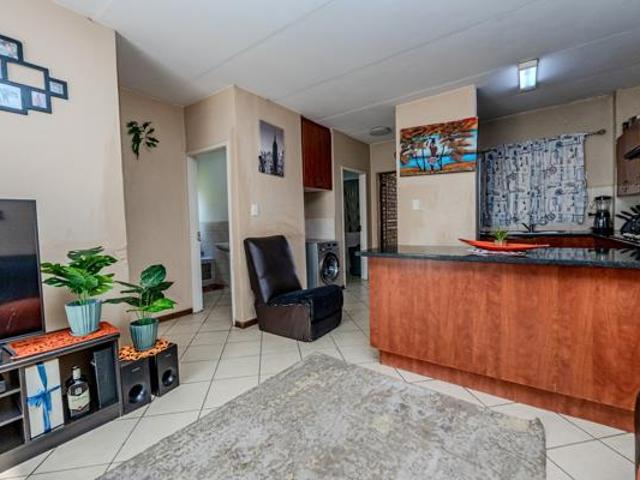 2 Bedroom Apartment in Honey Park