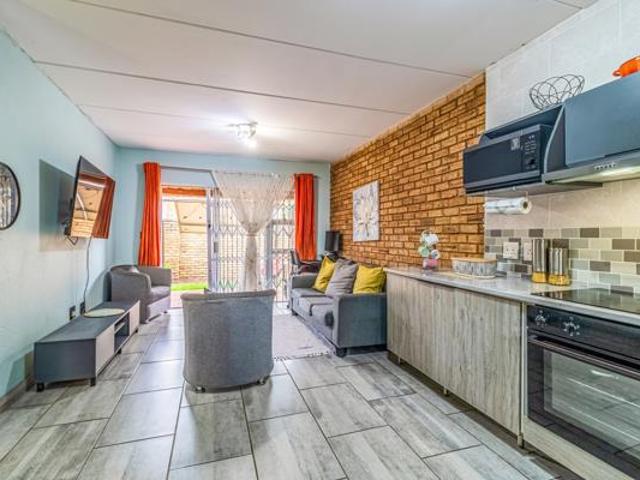 2 Bedroom Apartment in Honey Park