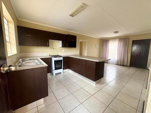 2 Bedroom Apartment in Honey Park