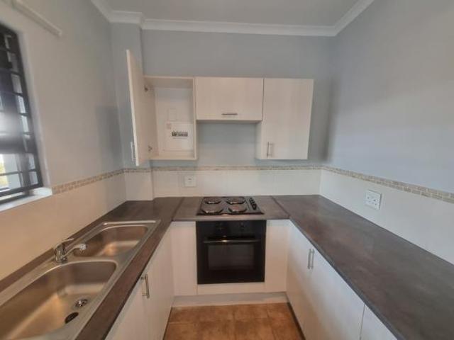 2 Bedroom Apartment in Honeydew Grove