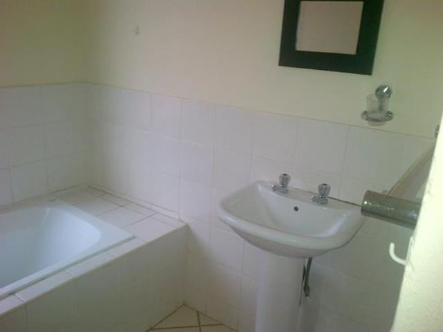 2 Bedroom Apartment in Honeydew