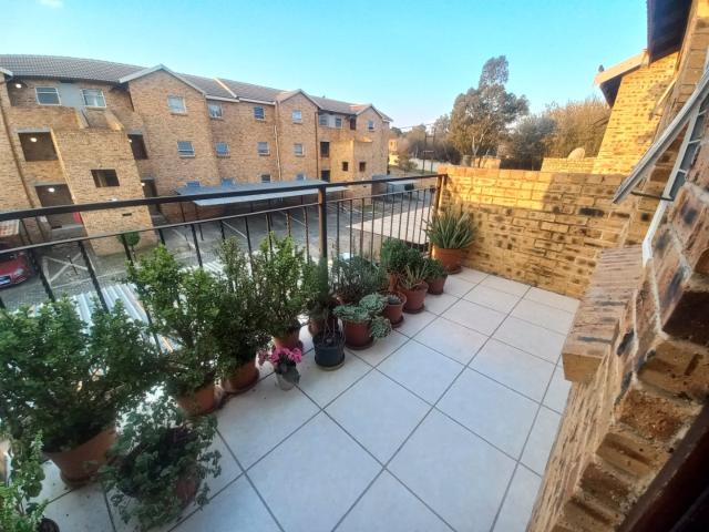 2 Bedroom Apartment in Honeydew