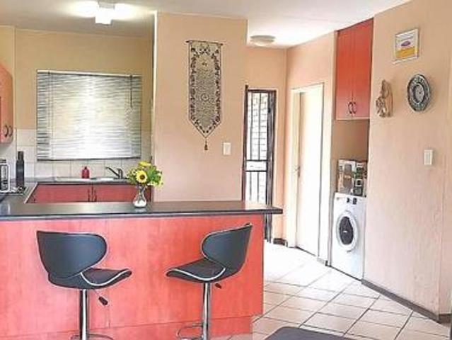 2 Bedroom Apartment in Honeydew