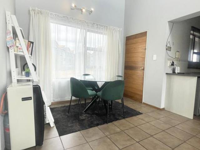 2 Bedroom Apartment in Honeydew