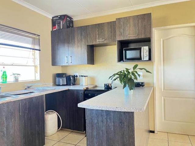 2 Bedroom Apartment in Honeydew