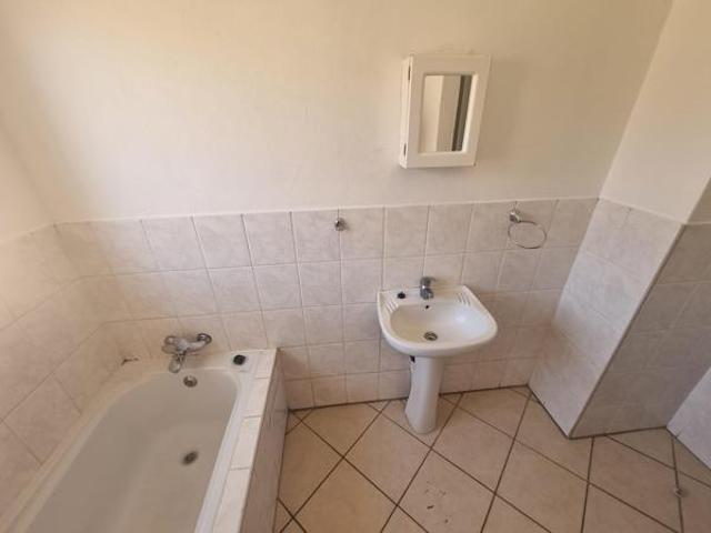 2 Bedroom Apartment in Honeydew