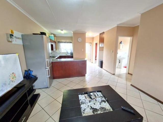 2 Bedroom Apartment in Honeydew