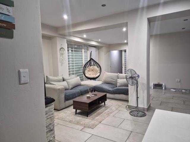 2 Bedroom Apartment in Houghton Estate