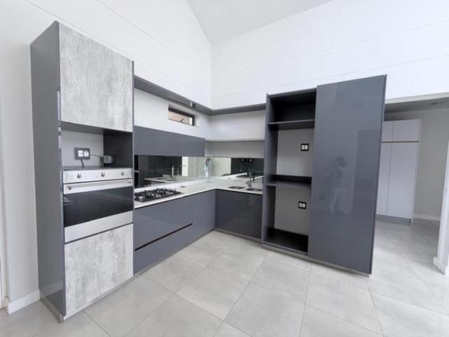 2 Bedroom Apartment in Houghton Estate