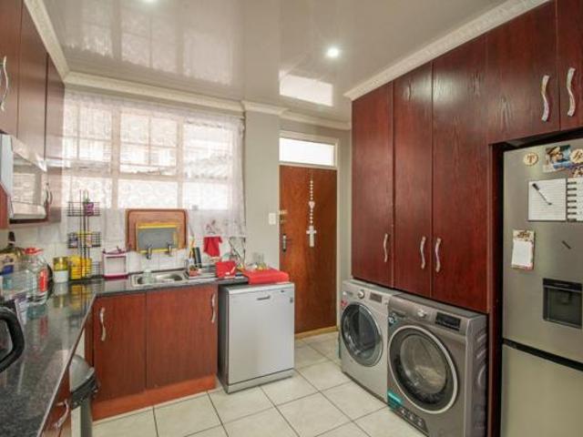 2 Bedroom Apartment in Impala Park