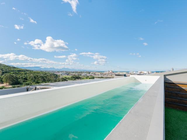 2 Bedroom Apartment in Island View