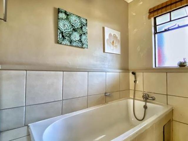 2 Bedroom Apartment in Jabulani