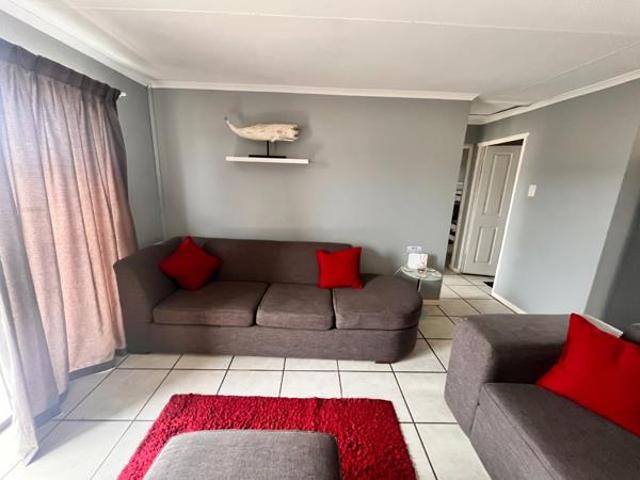 2 Bedroom Apartment in Jeffreys Bay