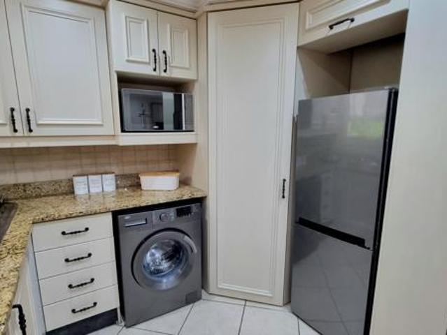 2 Bedroom Apartment in Jeffreys Bay Central