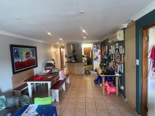 2 Bedroom Apartment in Jeffreys Bay Central