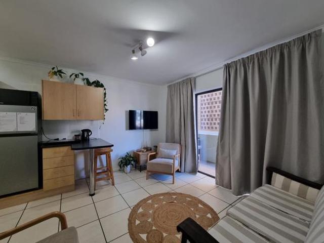 2 Bedroom Apartment in Jeffreys Bay Central