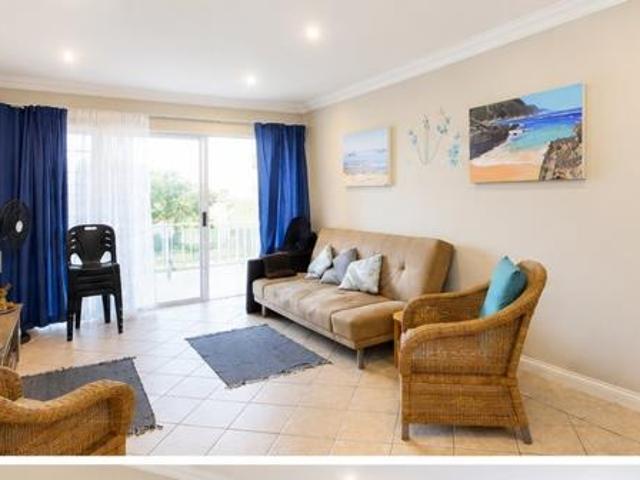 2 Bedroom Apartment in Jeffreys Bay Central