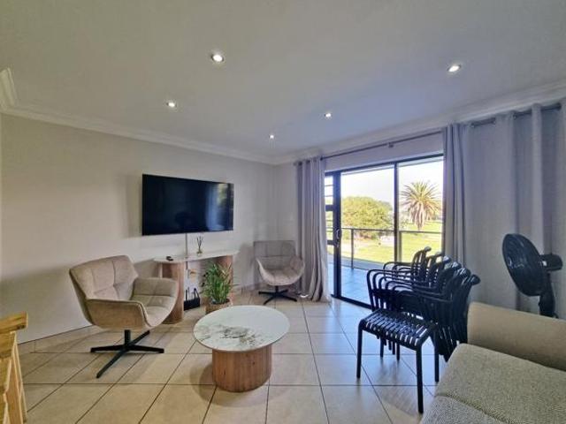 2 Bedroom Apartment in Jeffreys Bay Central