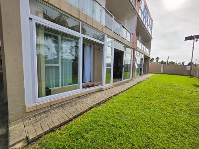 2 Bedroom Apartment in Jeffreys Bay Central
