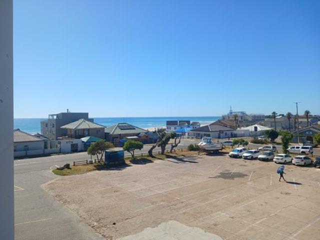 2 Bedroom Apartment in Jeffreys Bay Central