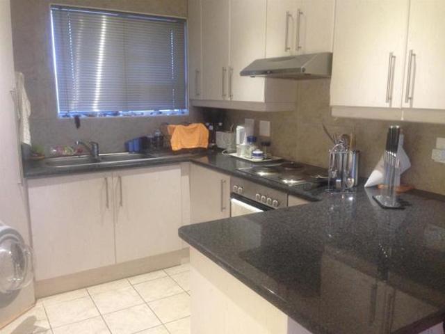 2 Bedroom Apartment in Jeffreys Bay Central
