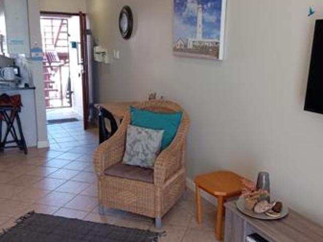 2 Bedroom Apartment in Jeffreys Bay Central