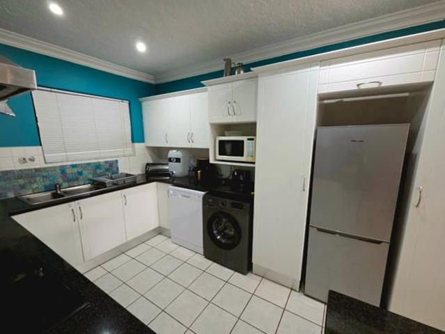 2 Bedroom Apartment in Jeffreys Bay Central