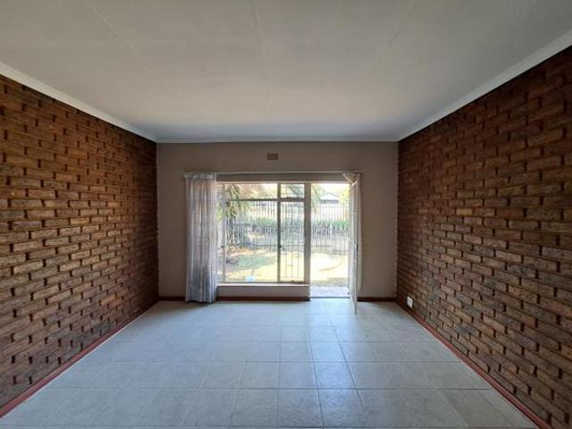 2 Bedroom Apartment in Kanonkop
