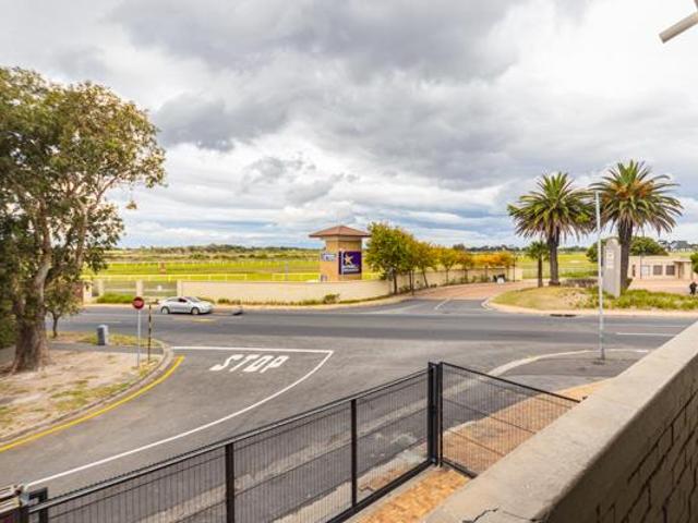 2 Bedroom Apartment in Kenilworth