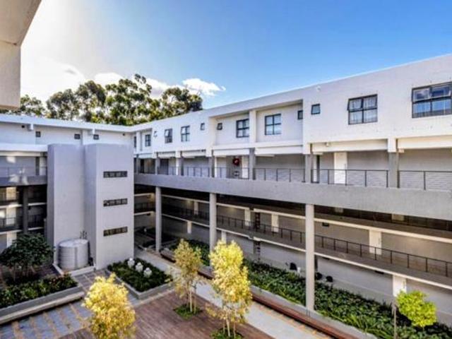 2 Bedroom Apartment in Kenilworth Upper