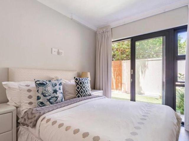 2 Bedroom Apartment in Kenilworth Upper