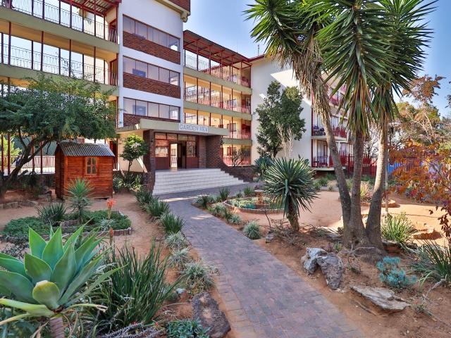 2 Bedroom Apartment in Kensington B