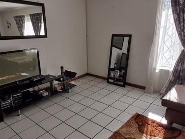 2 Bedroom Apartment in King Williams Town Qonce Central